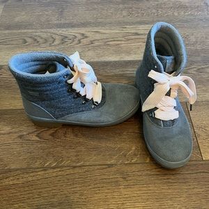 Keds women’s water resistant camp boot